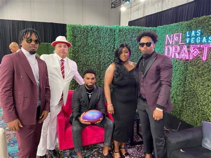 
Meet Chris Olave Parents Raul Olave And Causha Olave- Their Age And Nationality 