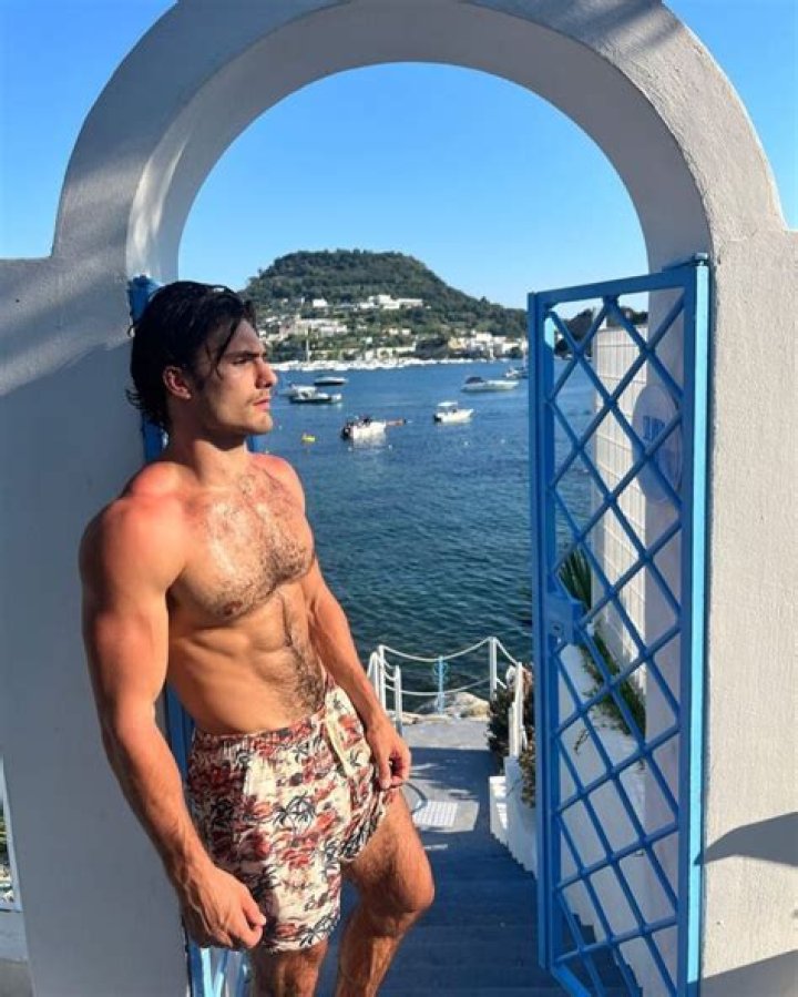 Stefan James Height, Weight, Net Worth, Age, Birthday, Wikipedia, Who, Instagram, Biography