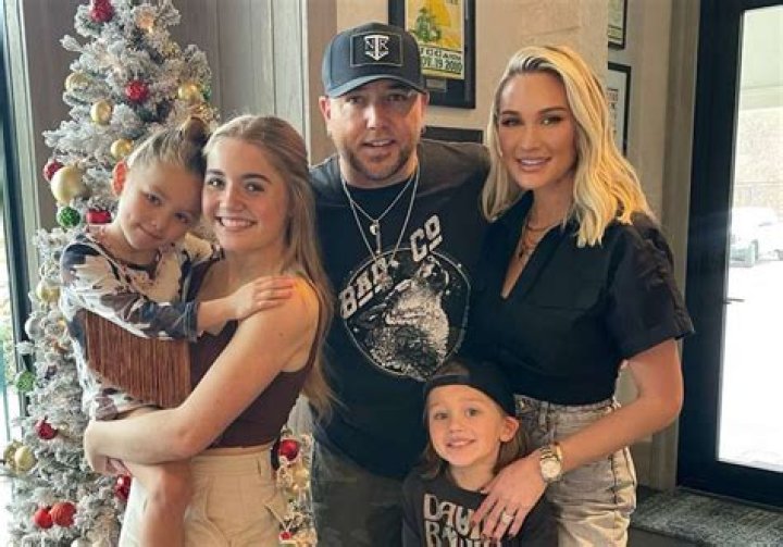 Untold Facts On Jason Aldean Parents And Siblings You Didn’t Know About