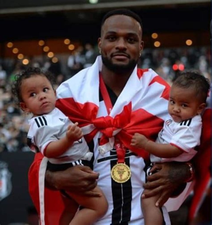 
Who are Cyle Larins Parents? Cyle Larin Biography, Parents Name, Nationality and More 